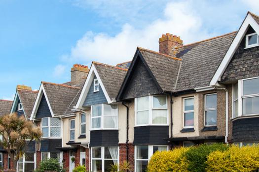 CertainTeed's Independence vs Landmark asphalt shingles